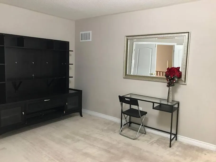 Homestay Zk7 Room Near Airport Mississauga
