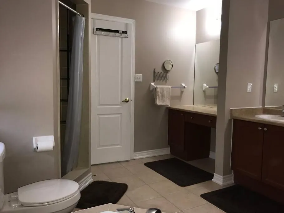 Zk7 Room Near Airport Mississauga 0*,